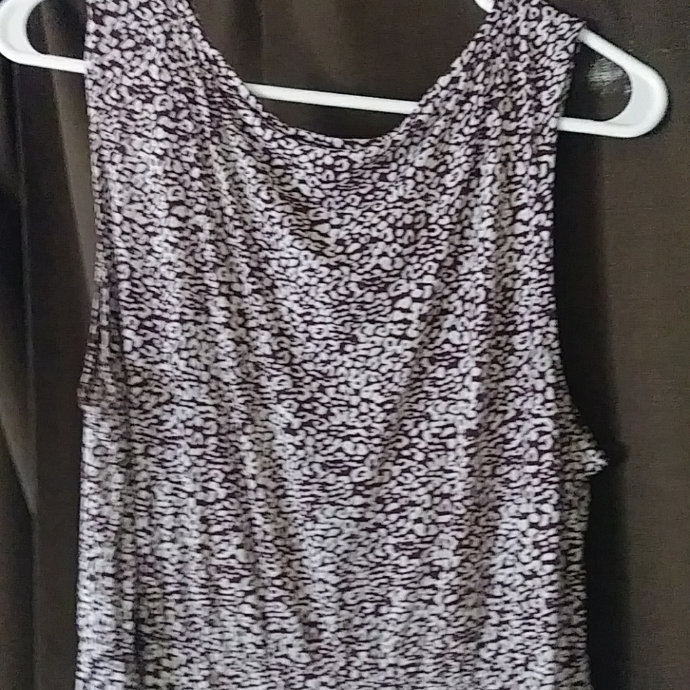 Dress - Picture 3 of 4